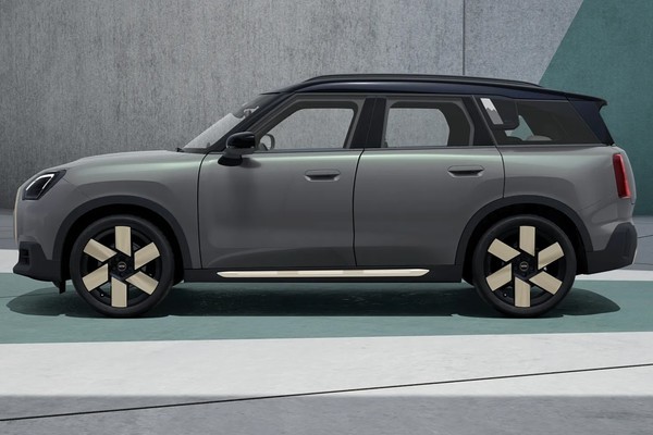 MINI Countryman photo