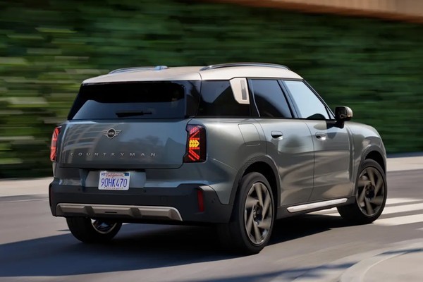 MINI Countryman photo