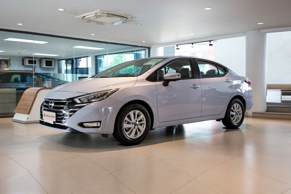 รูป Nissan Almera