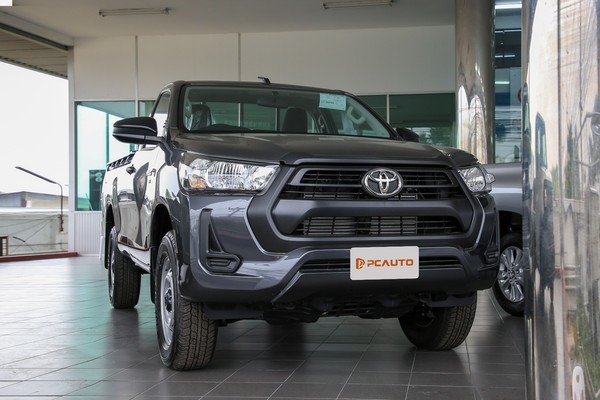 รูป Toyota Hilux Revo