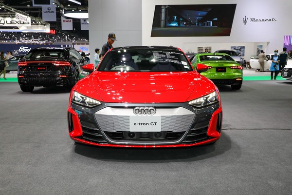 รูป Audi e-tron GT