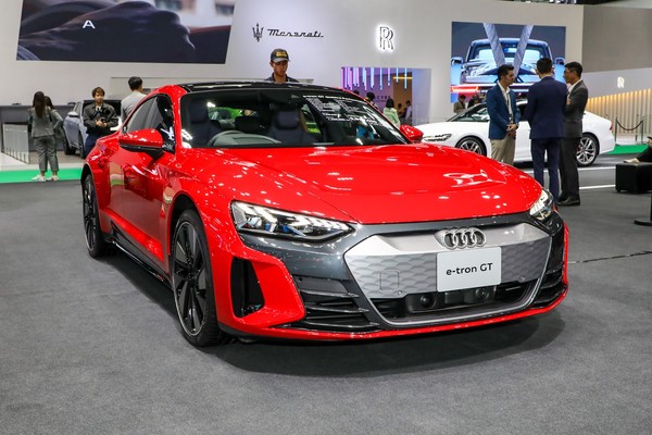 รูป Audi e-tron GT
